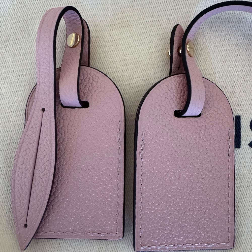 Louis Vuitton rose Ballerine luggage tag. - Picture 4 of 7